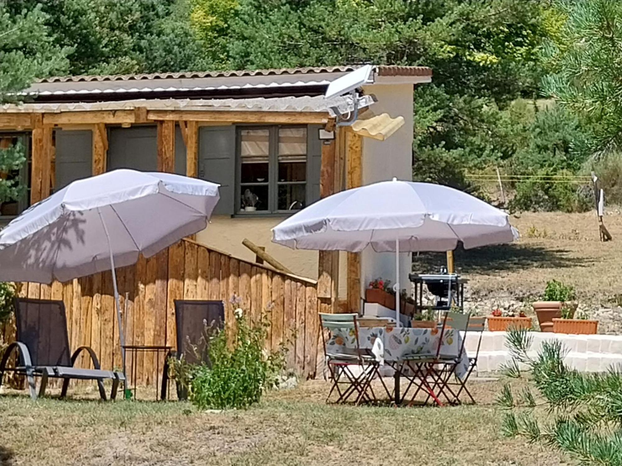Saint-Auban  Petit Studio Dans La Prairie المظهر الخارجي الصورة